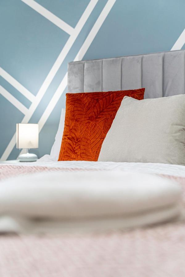 Jkg Property Solutions Presents Cosy City Apartment Coventry Ngoại thất bức ảnh