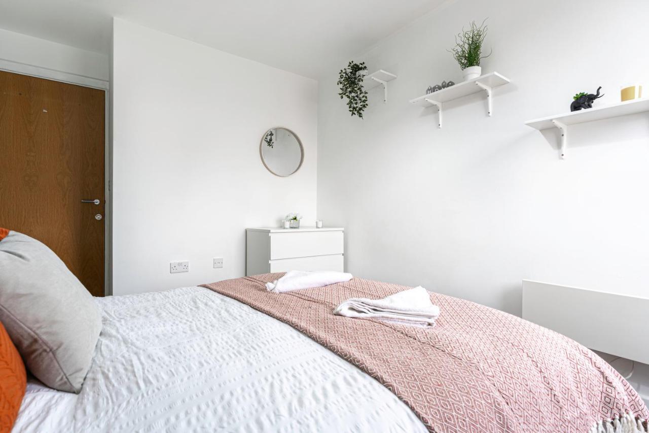 Jkg Property Solutions Presents Cosy City Apartment Coventry Ngoại thất bức ảnh